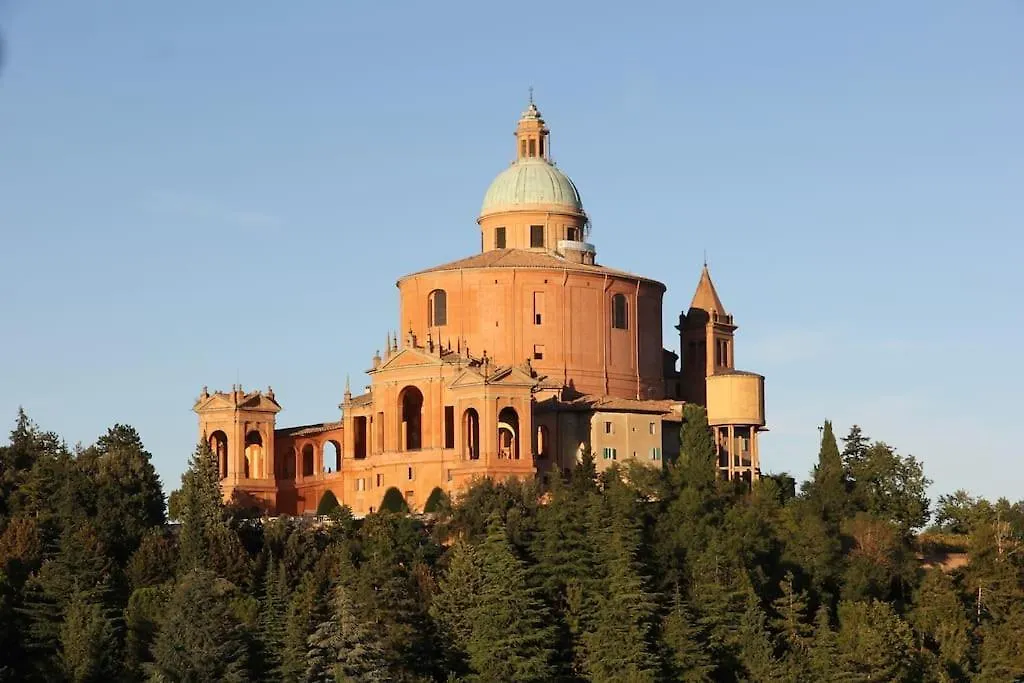San Luca Fine House Apartment Bologna Italy